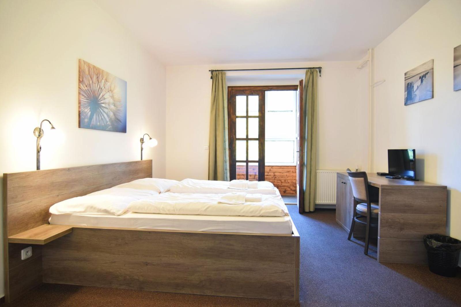Hotel Konsel Říčky Bagian luar foto