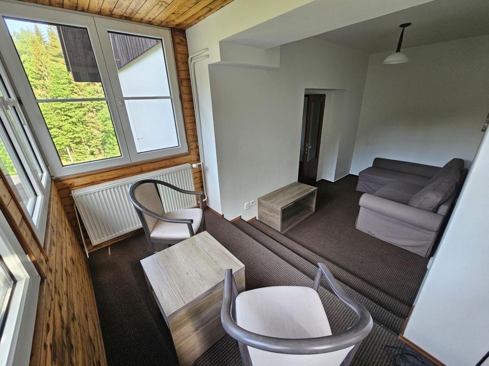 Hotel Konsel Říčky Bagian luar foto